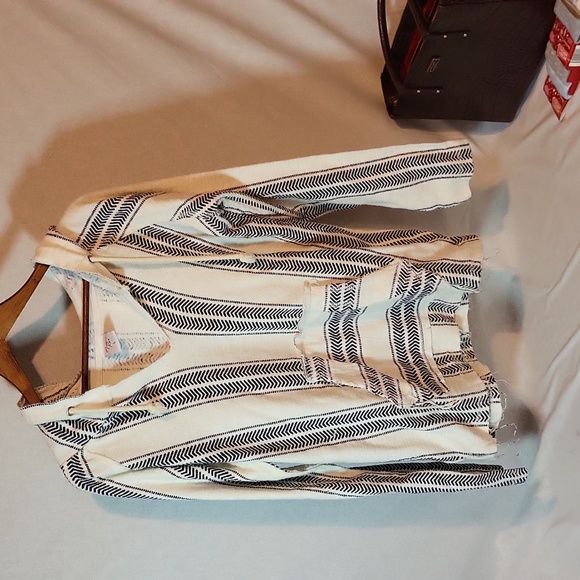Marissa Rose Tops - Marissa Rose, hooded pull over, large, white & black, Never worn